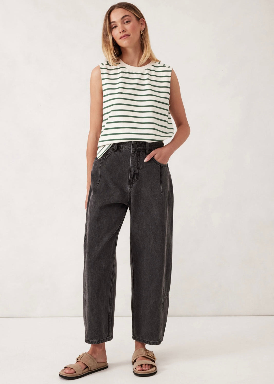 Darted Barrel Jean ~ Faded Black