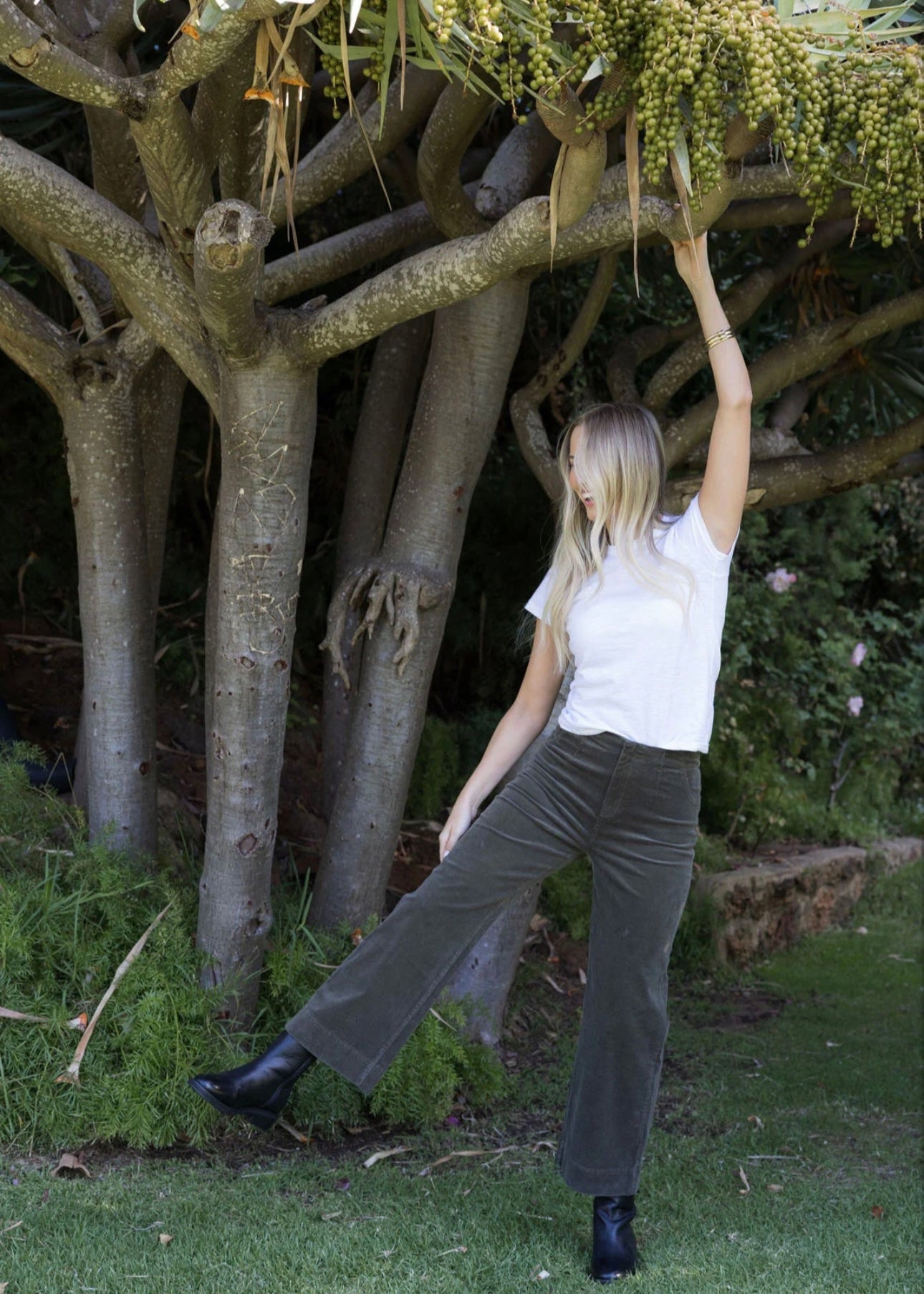 Fleetwood Cord Jean ~ Moss