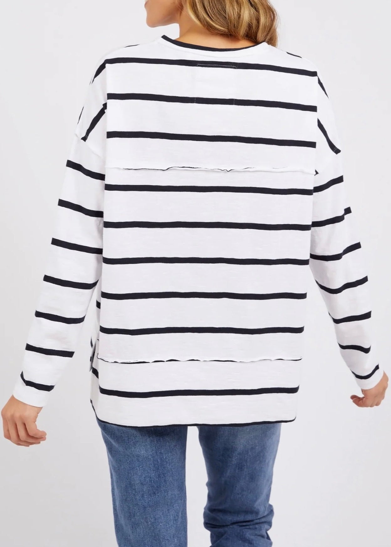 Jayne Stripe Throw On Top ~ White/Navy