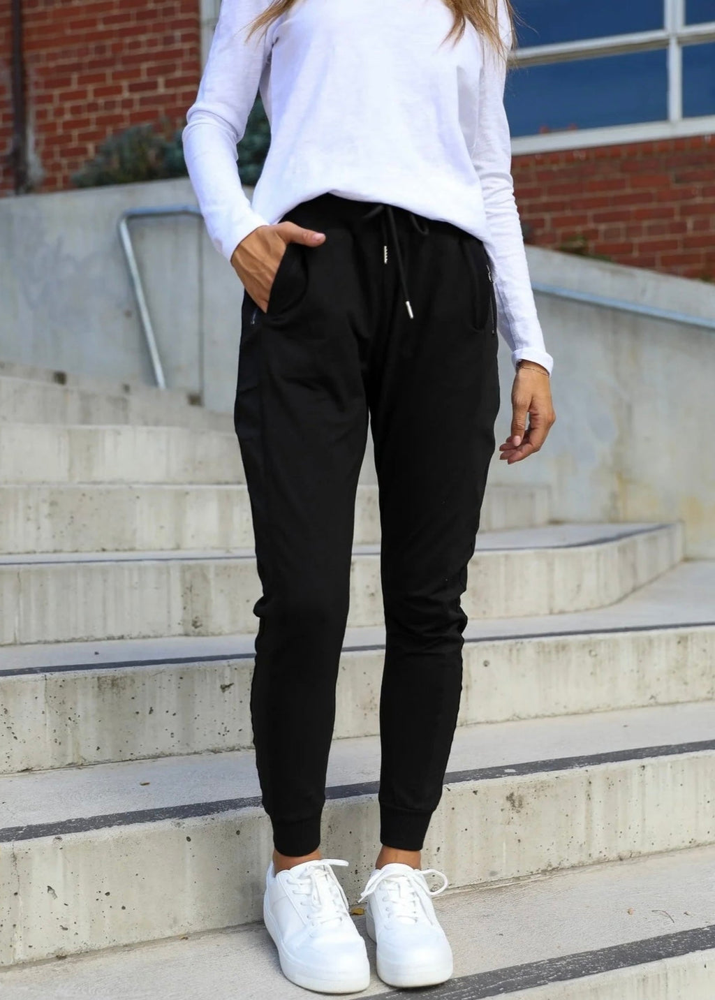 Rio Jogger ~ Black
