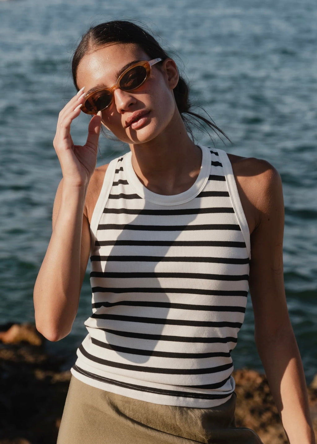 Cobble Stripe Rib Cutaway Tank ~ Black & White