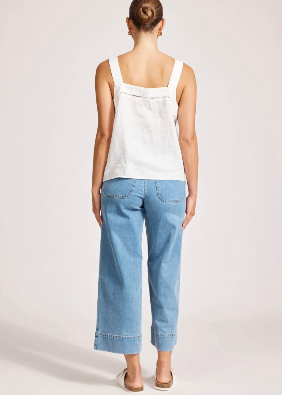 Miramar Tank ~ White