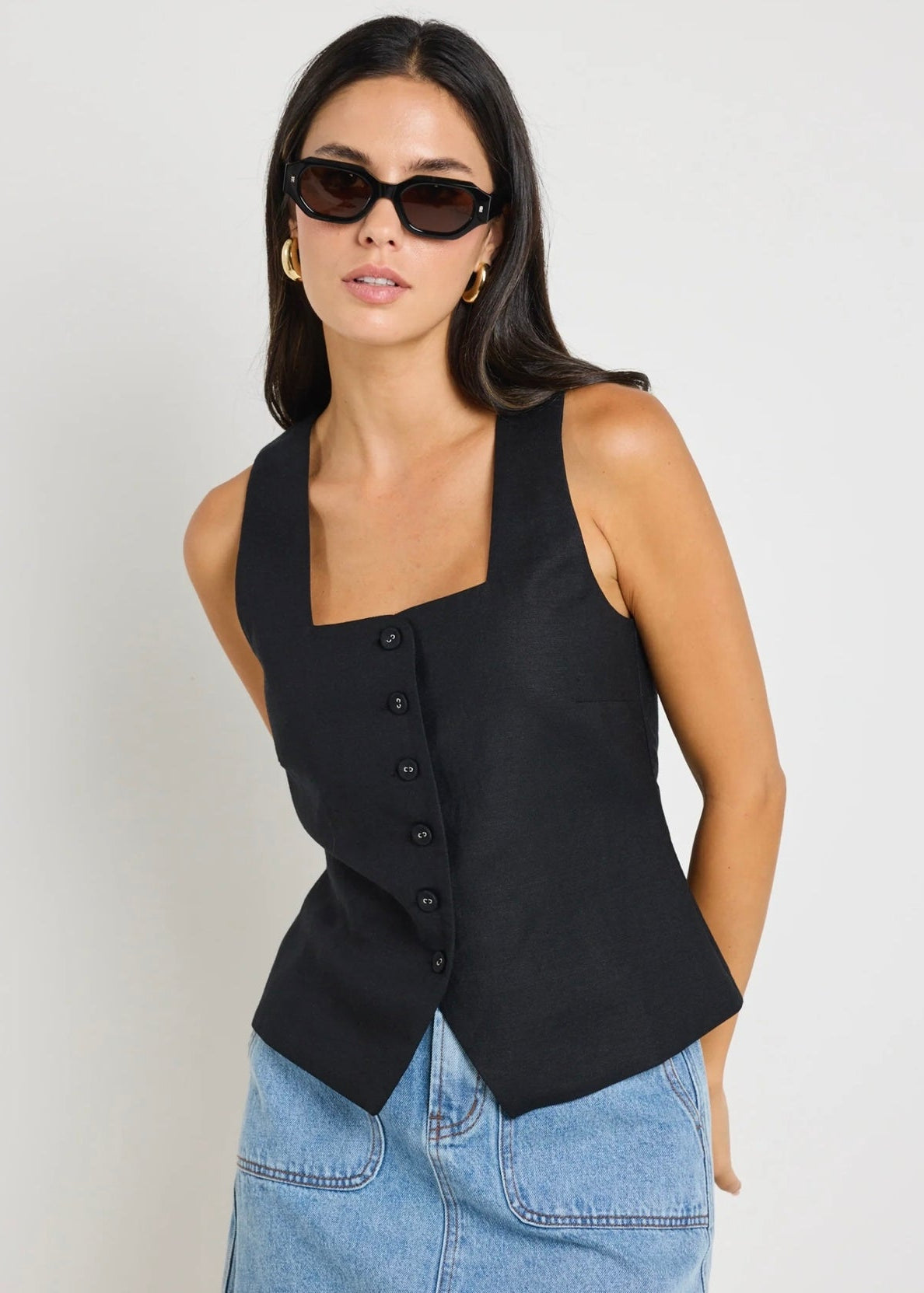 Viaduct Linen Vest Top ~ Black