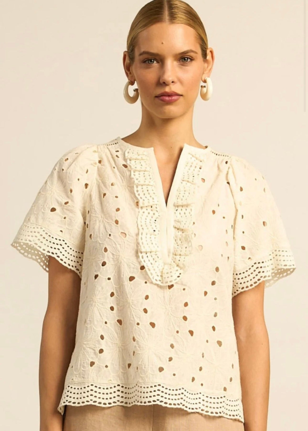 Vantage Top ~ Cream
