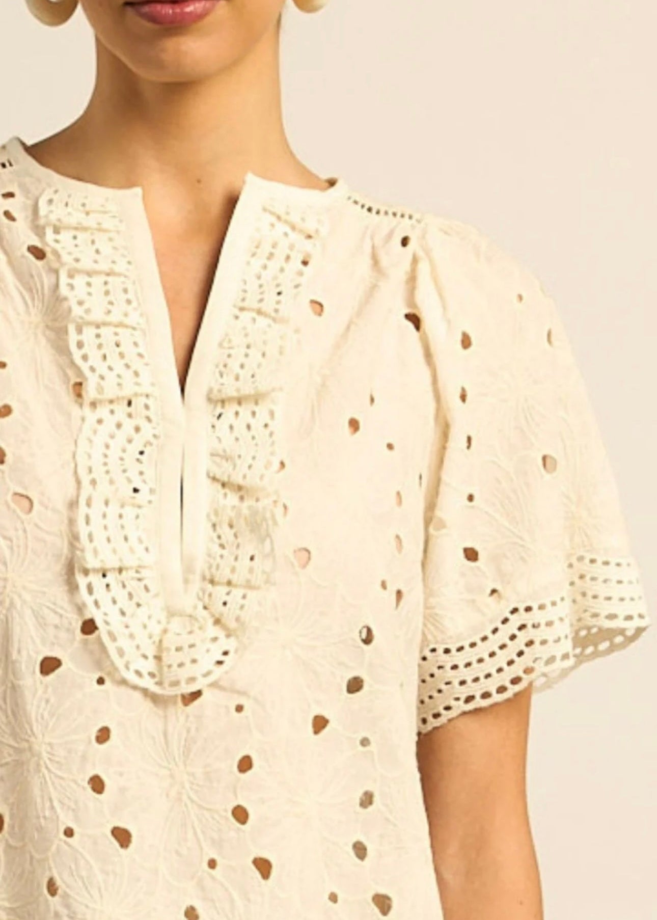 Vantage Top ~ Cream