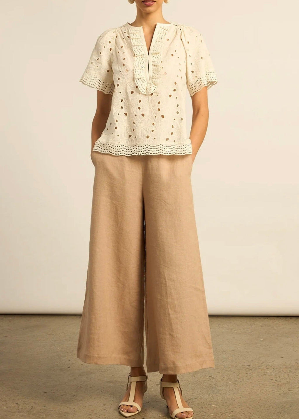 Vantage Top ~ Cream