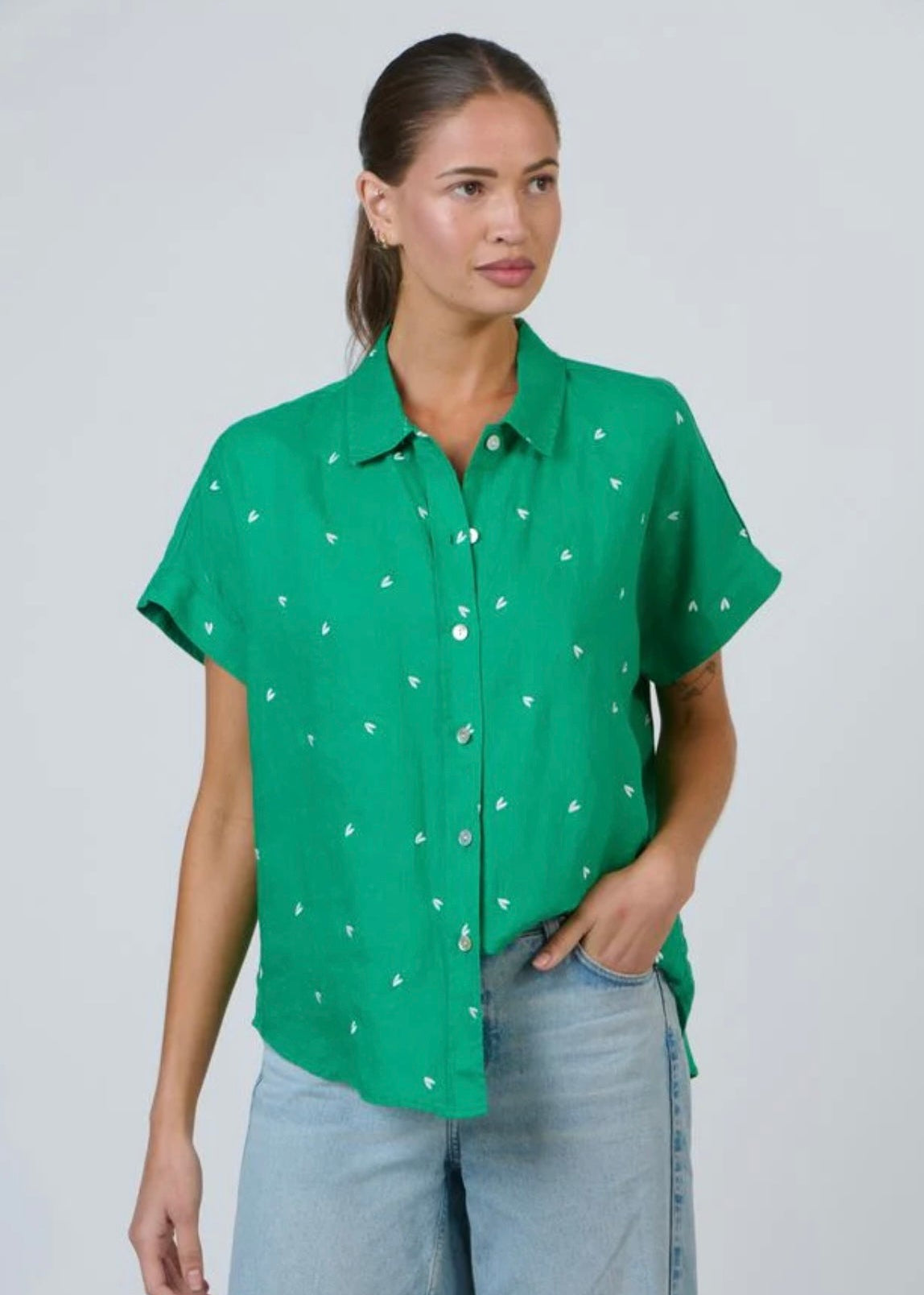 Envie Linen Shirt ~ Green