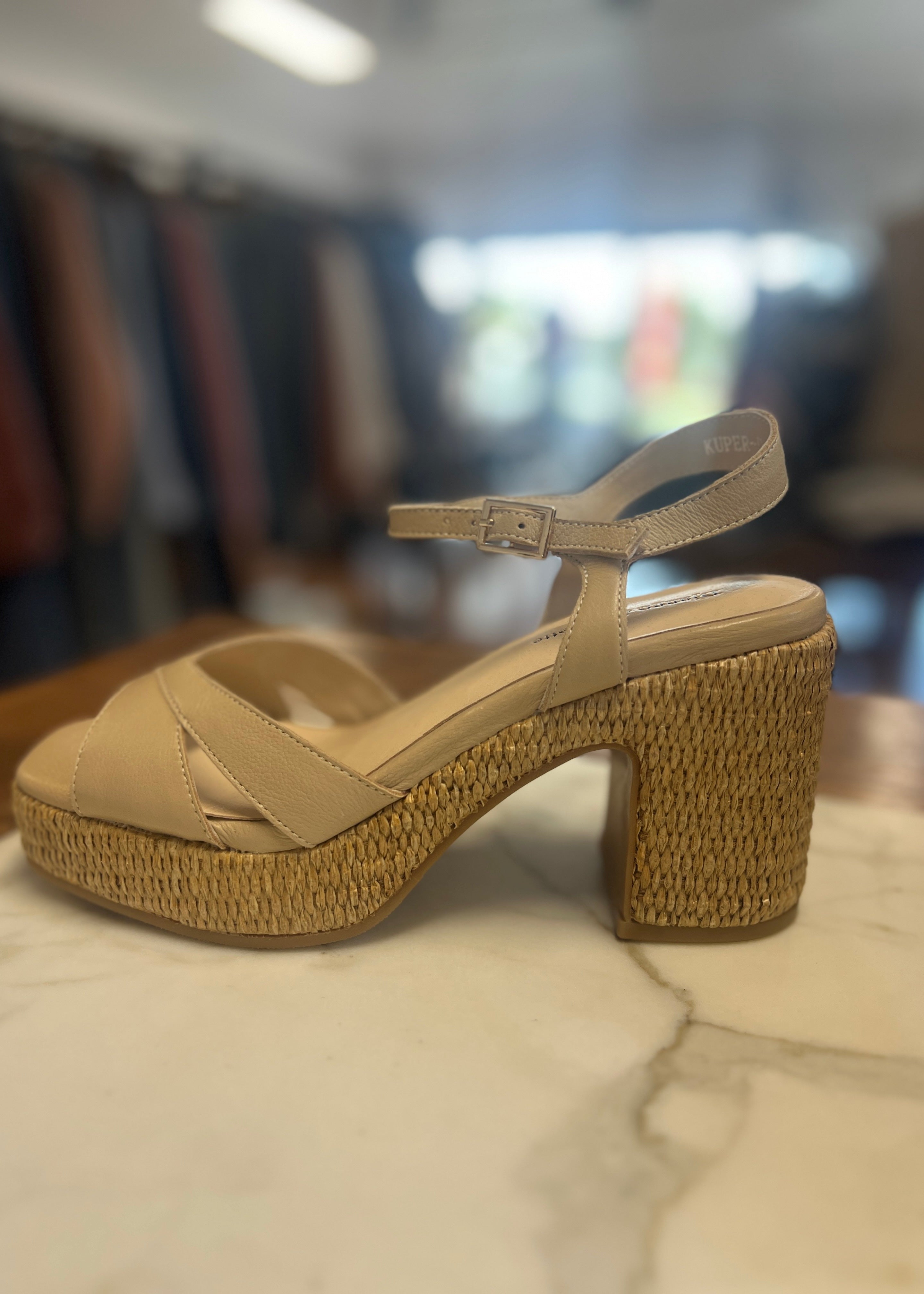 Kuper Sandal ~ Camel