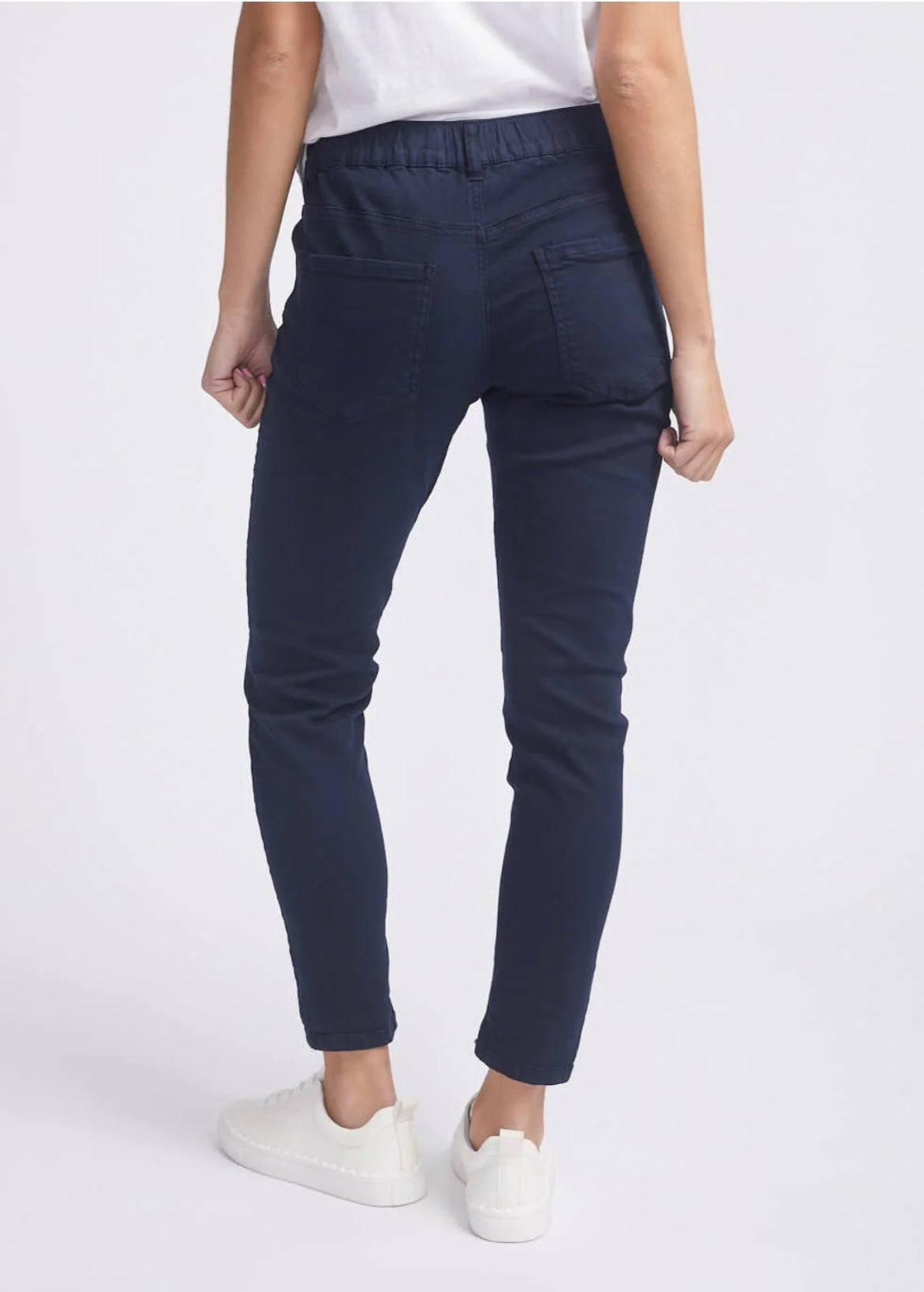 Bellagio Jean ~ Navy