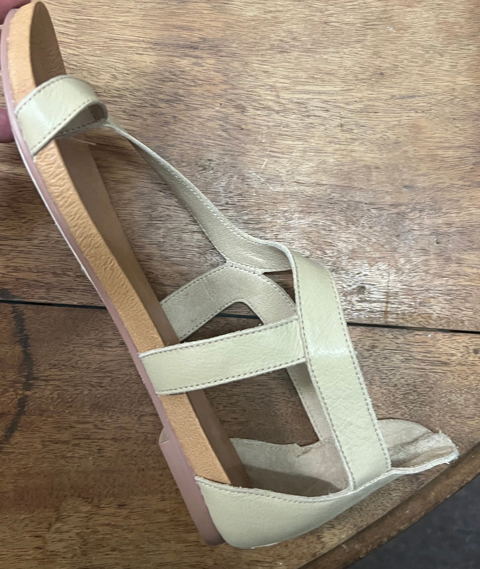 Jackson Sandal ~ Camel