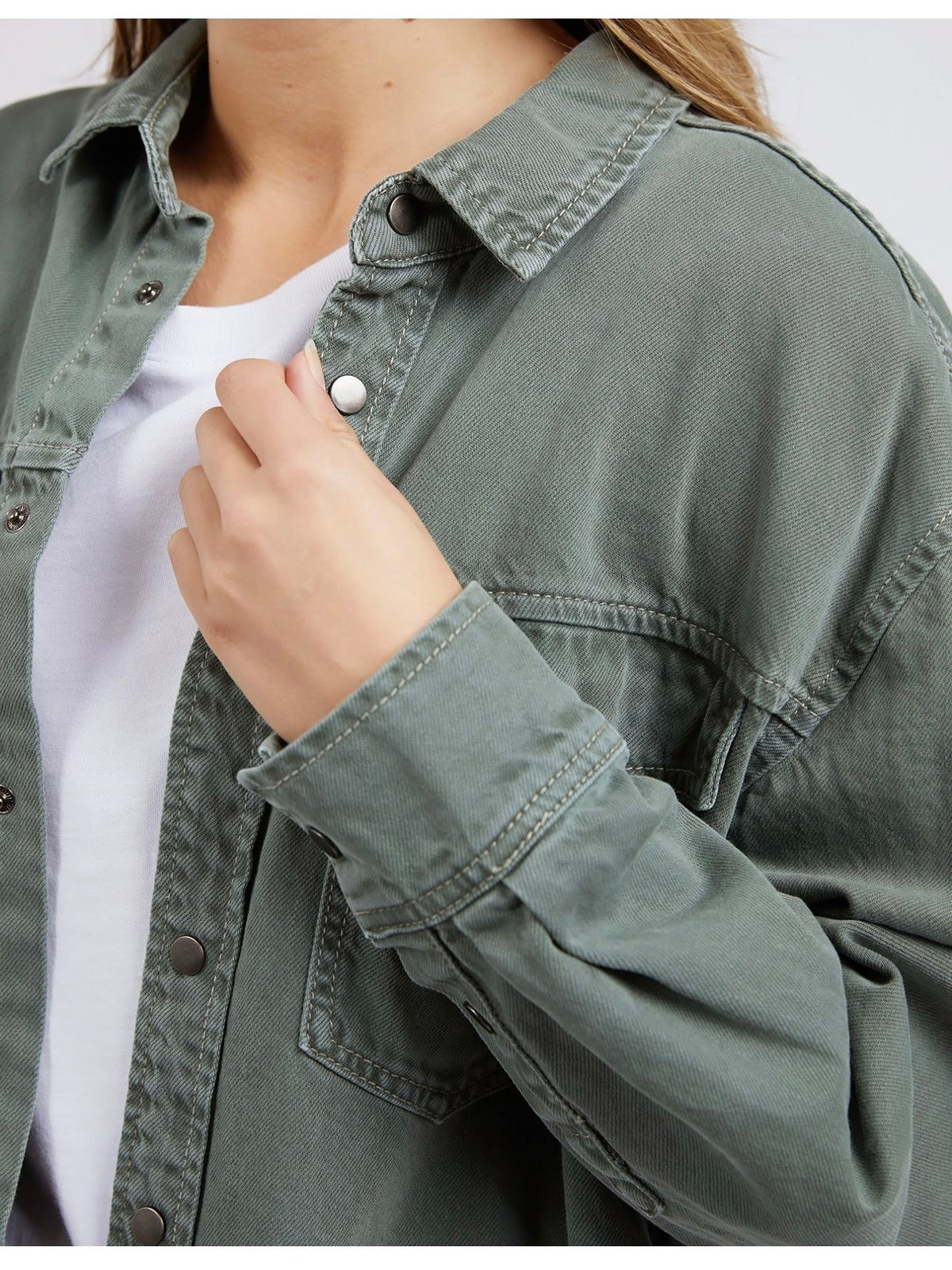 Daisy Overshirt ~ Sage Green