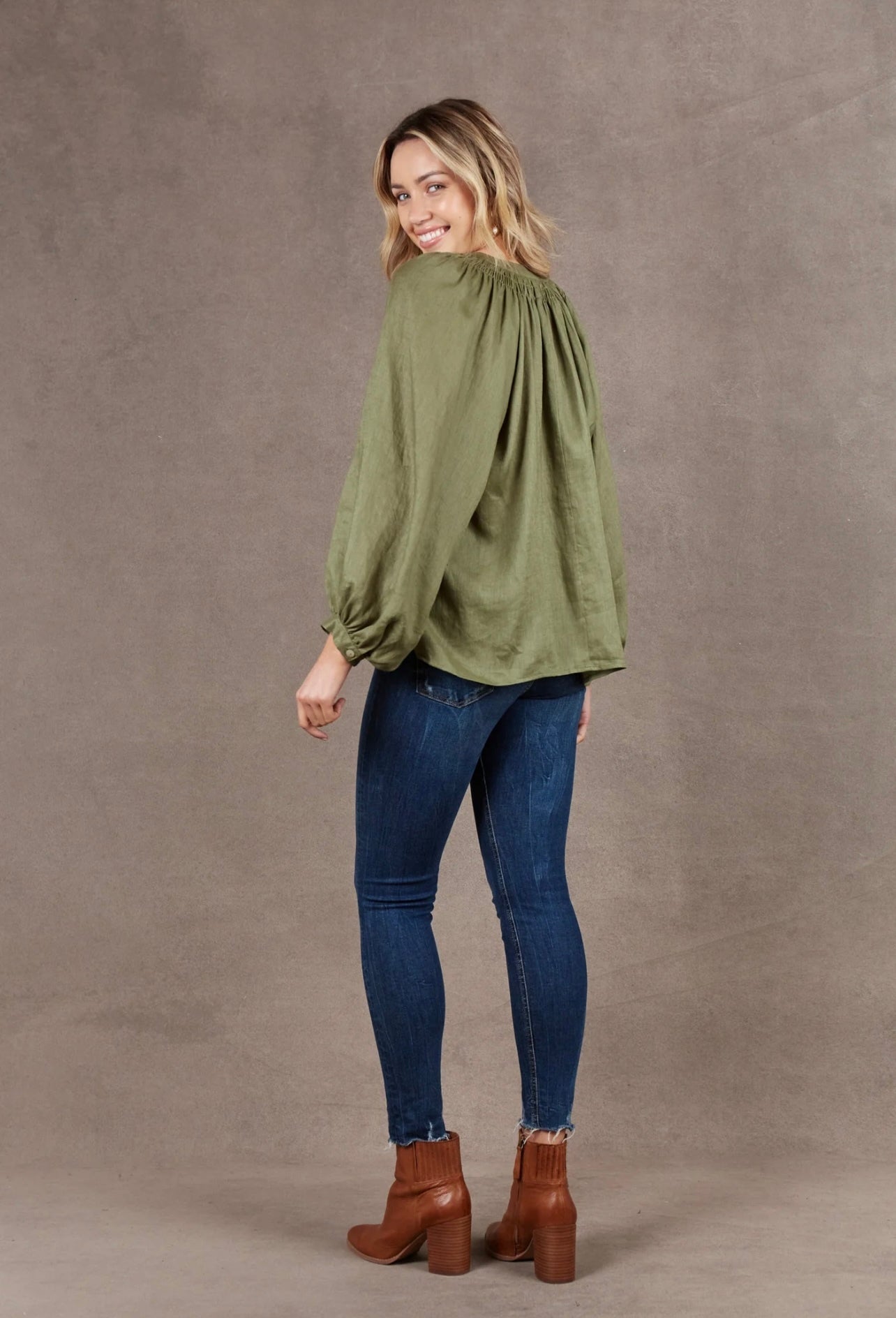 Nama Blouse ~ Fern