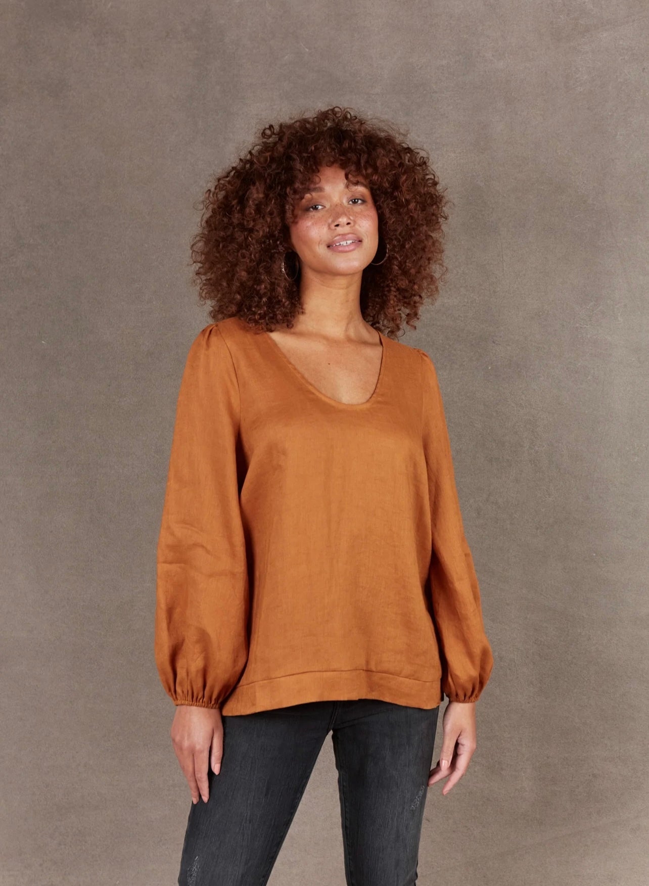 Nama Top ~ Ochre