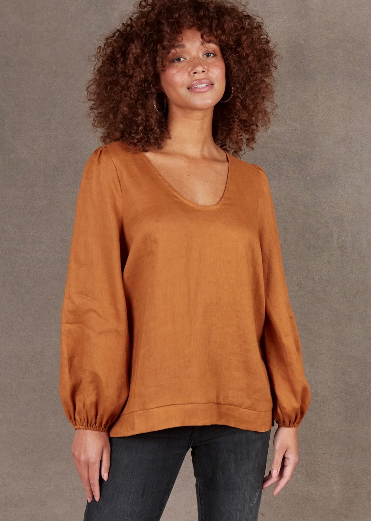 Nama Top ~ Ochre