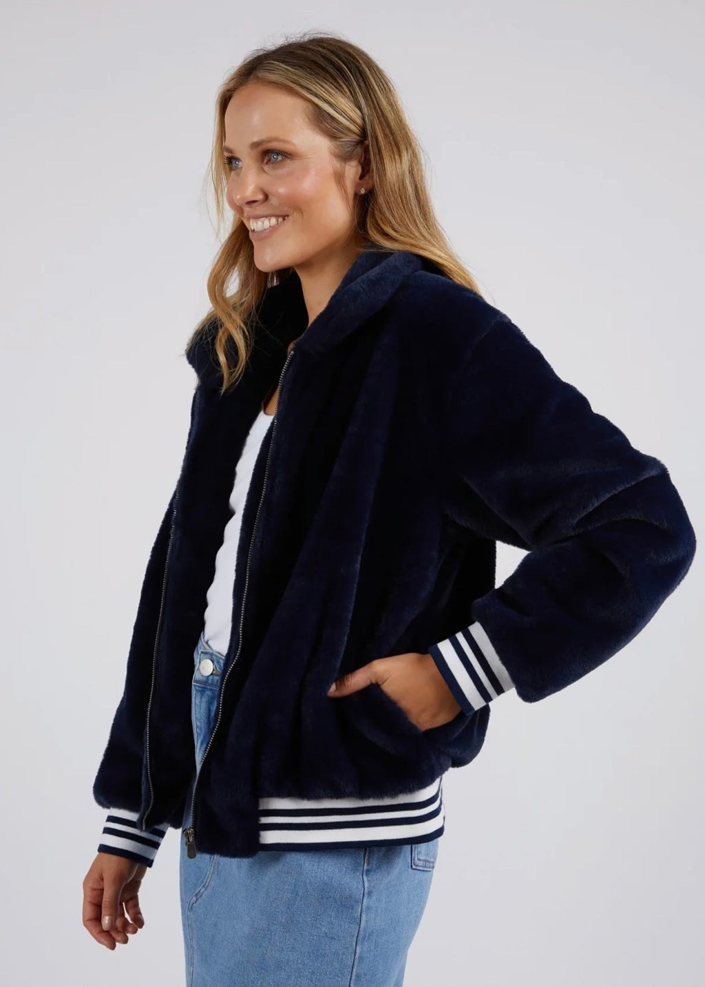 Nora Bomber ~ Navy
