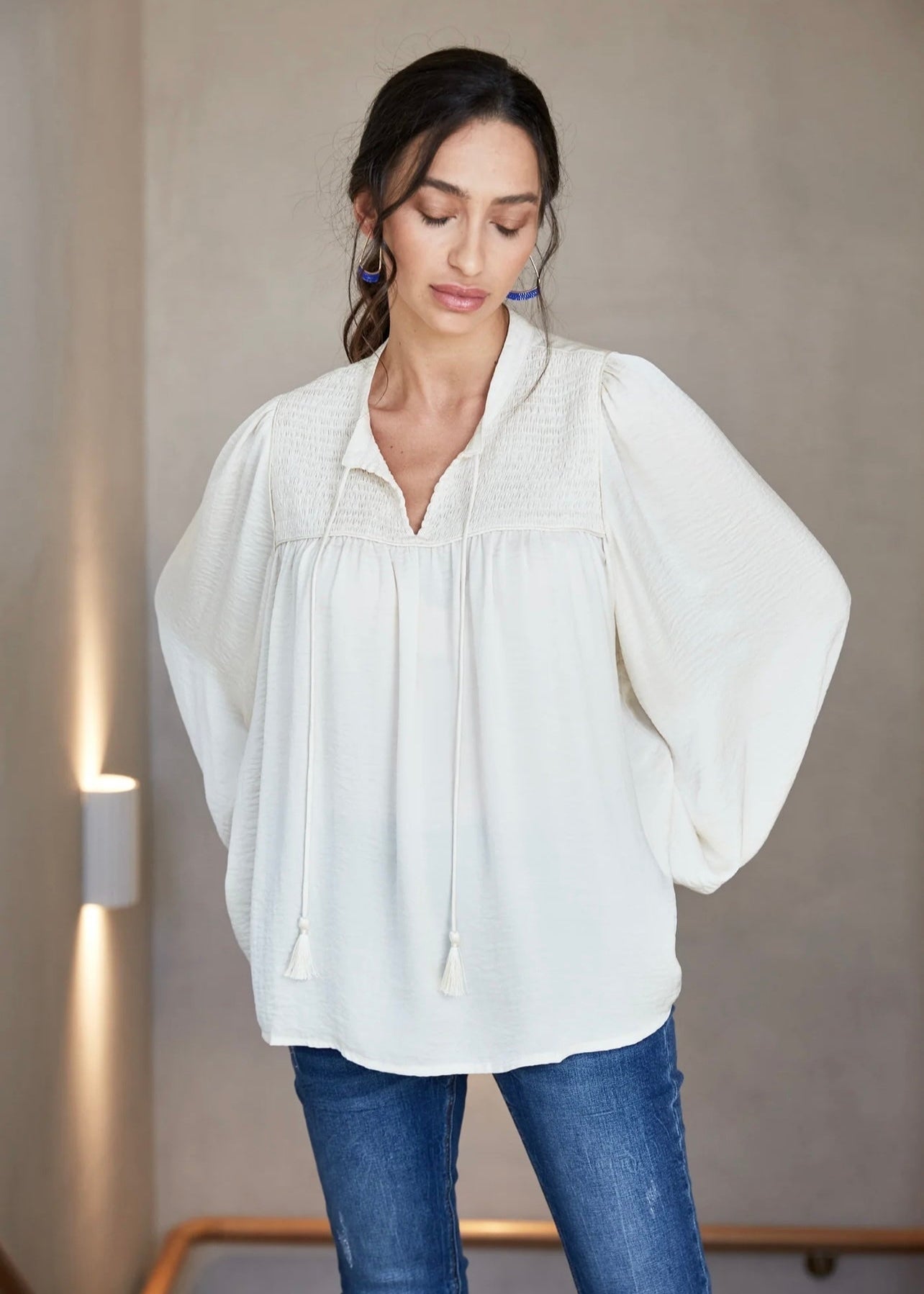 Romance Blouse ~ Creme