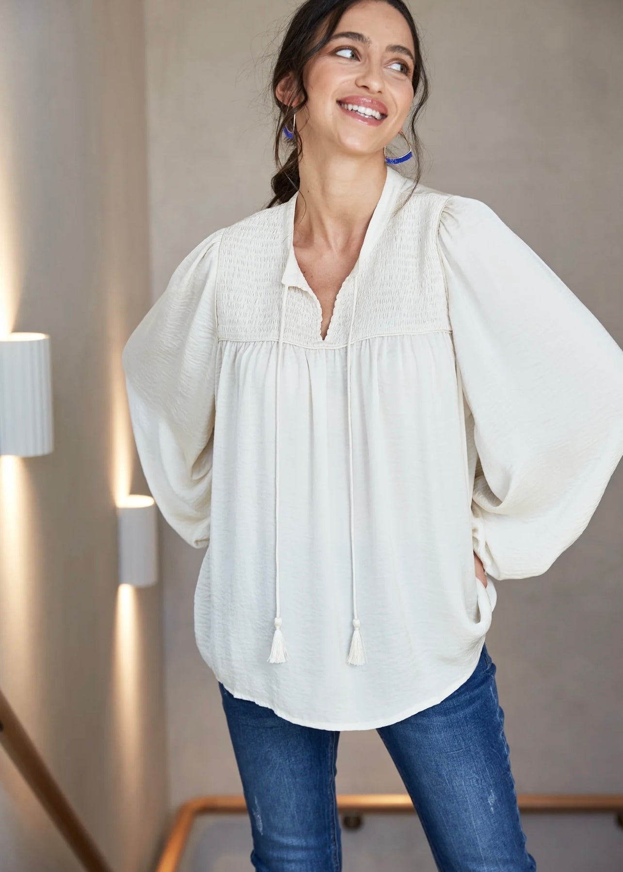 Romance Blouse ~ Creme