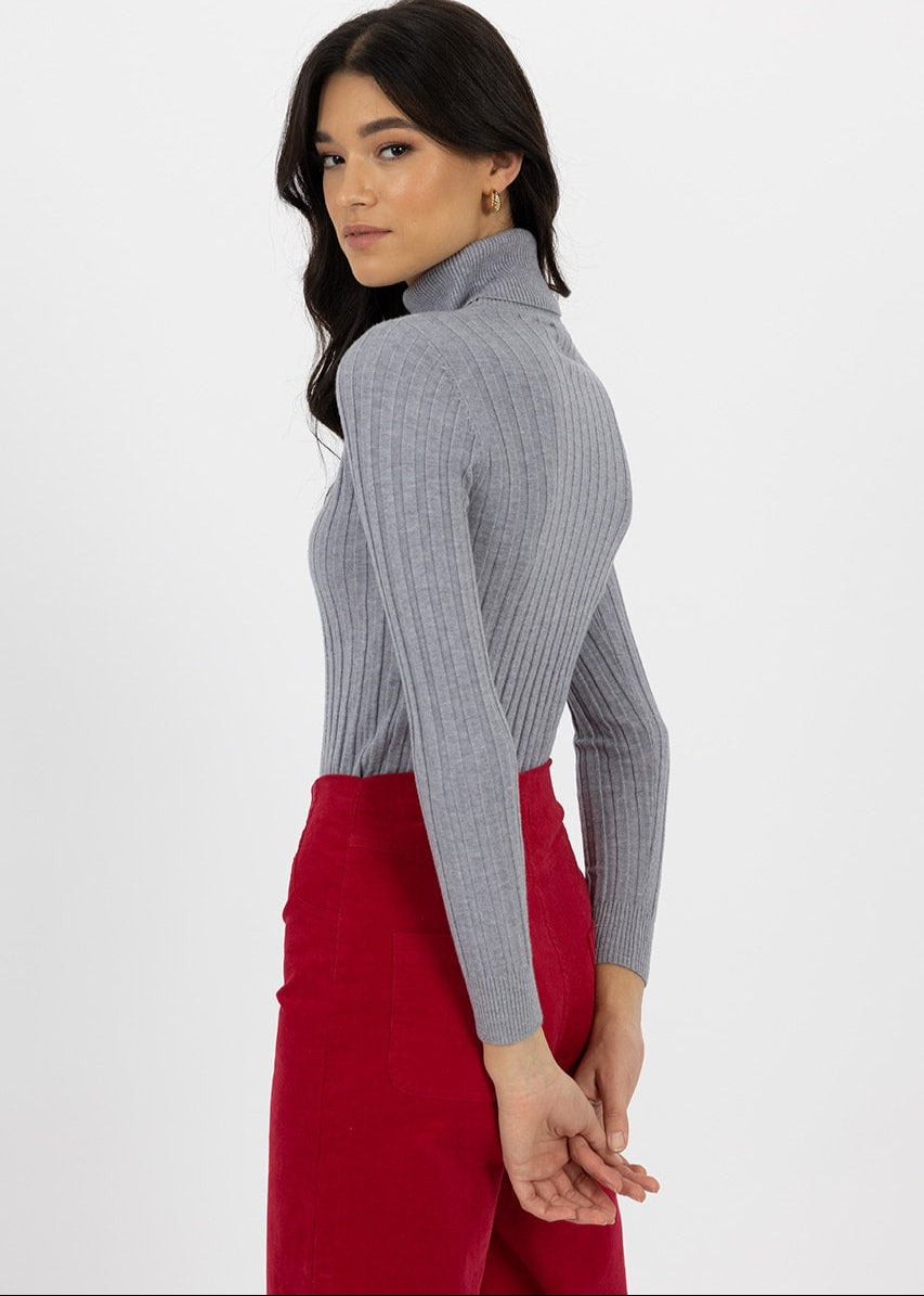 Ines Skivvy ~ Grey