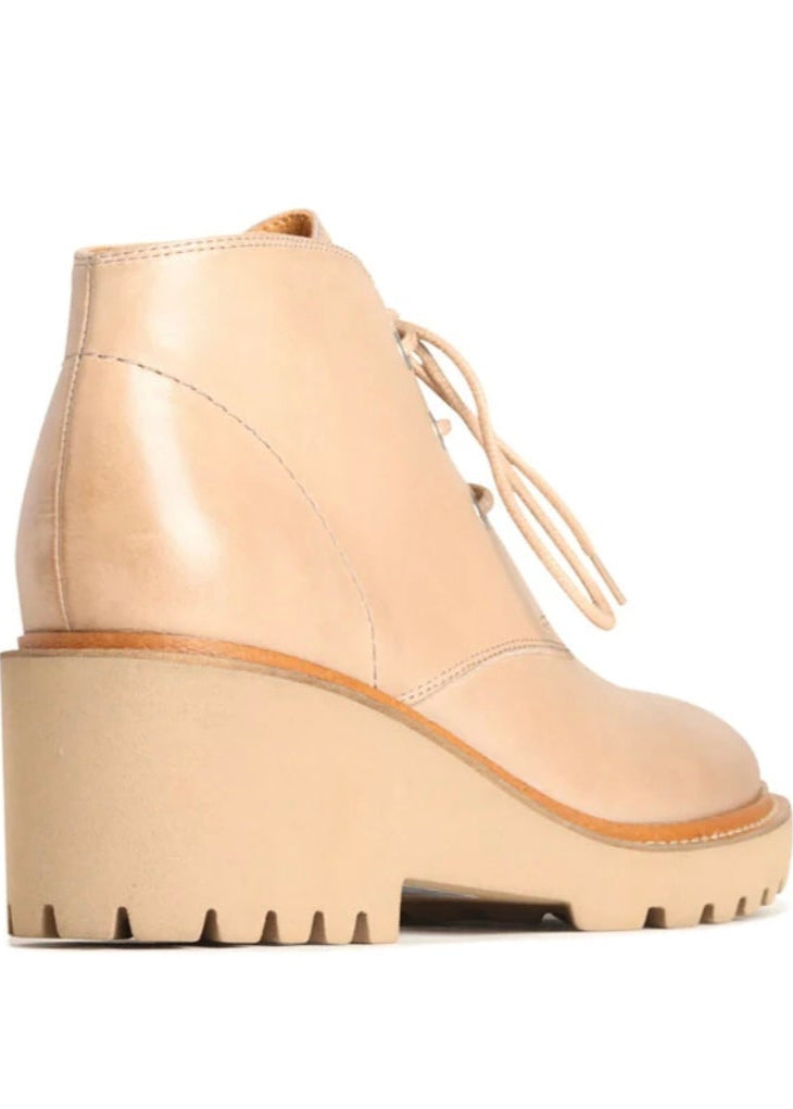 Paru Boot ~ Taupe