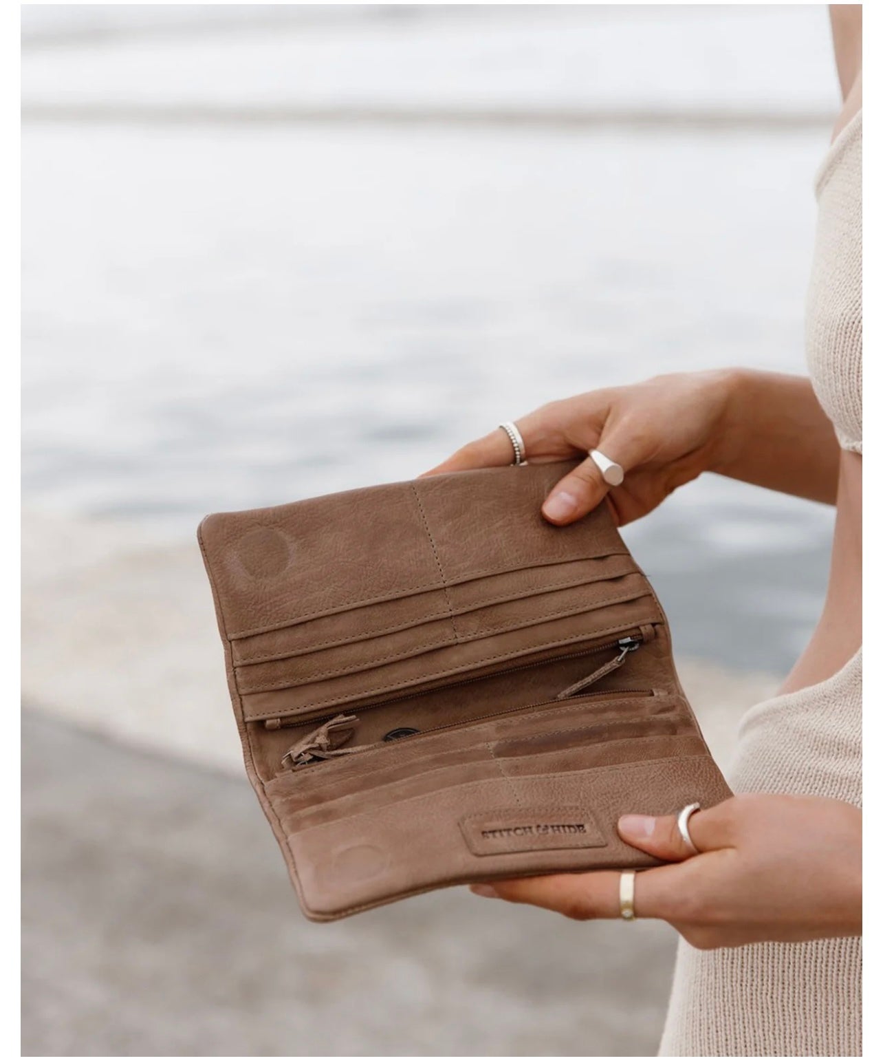 Bondi Wallet ~ Taupe