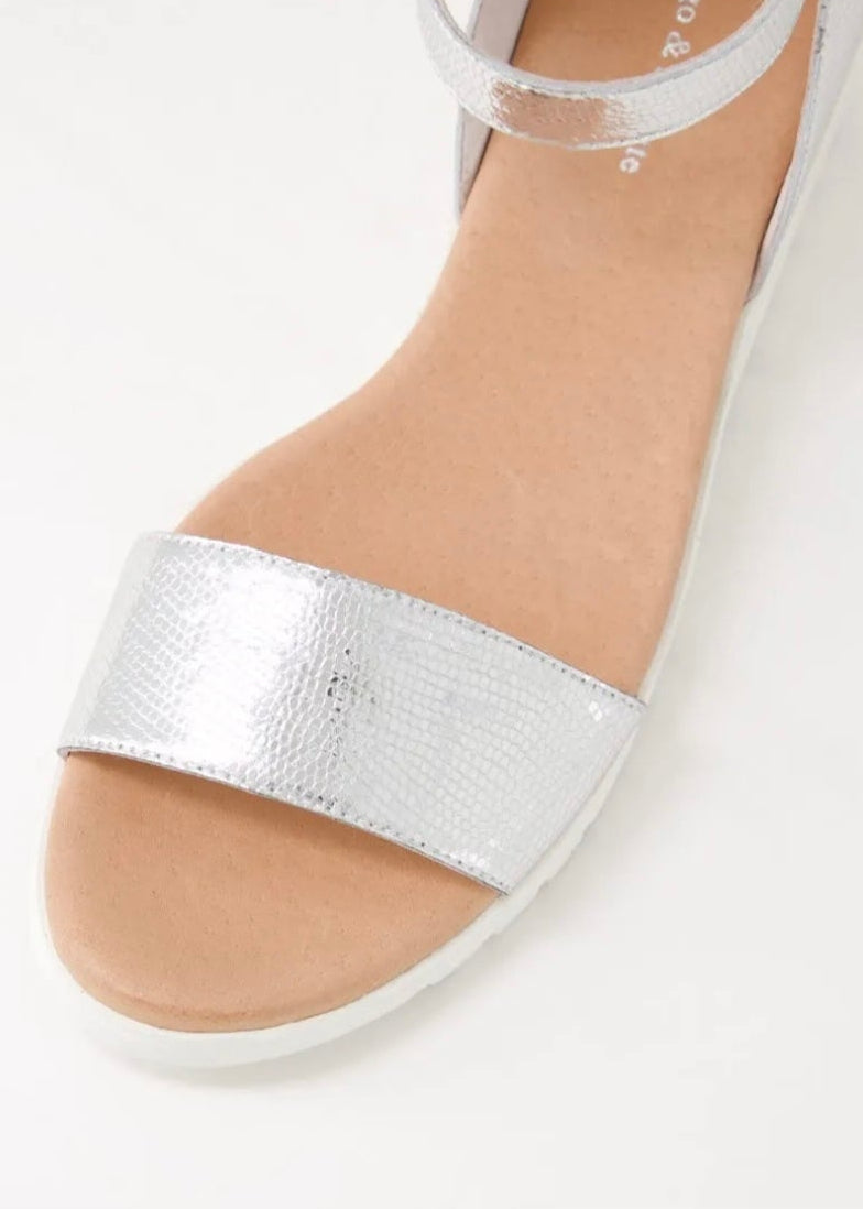 Makally ~ Silver White
