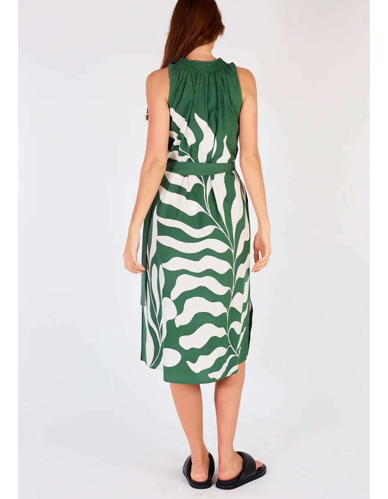 Sakanto Sleeveless Dress ~ Hoja Green