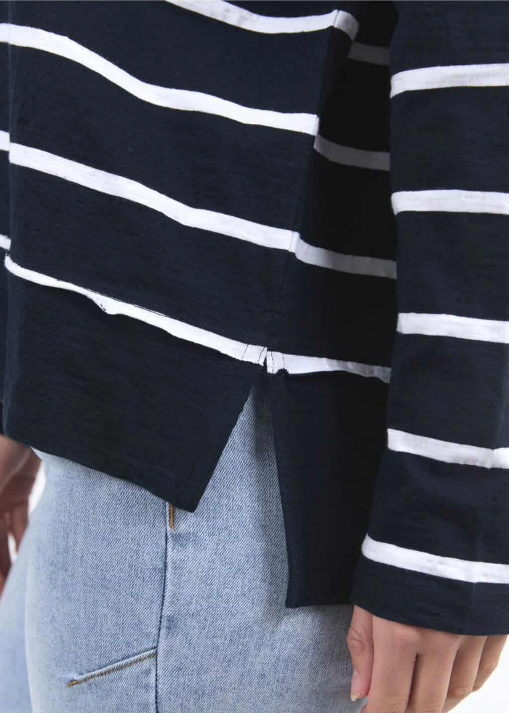 Jayne Stripe Throw On Top ~ Navy/White Stripe