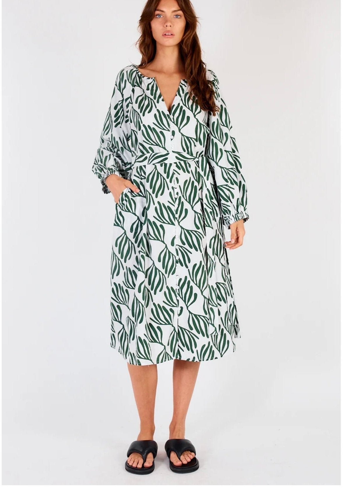 Sakanto LS Button Dress ~ Verde