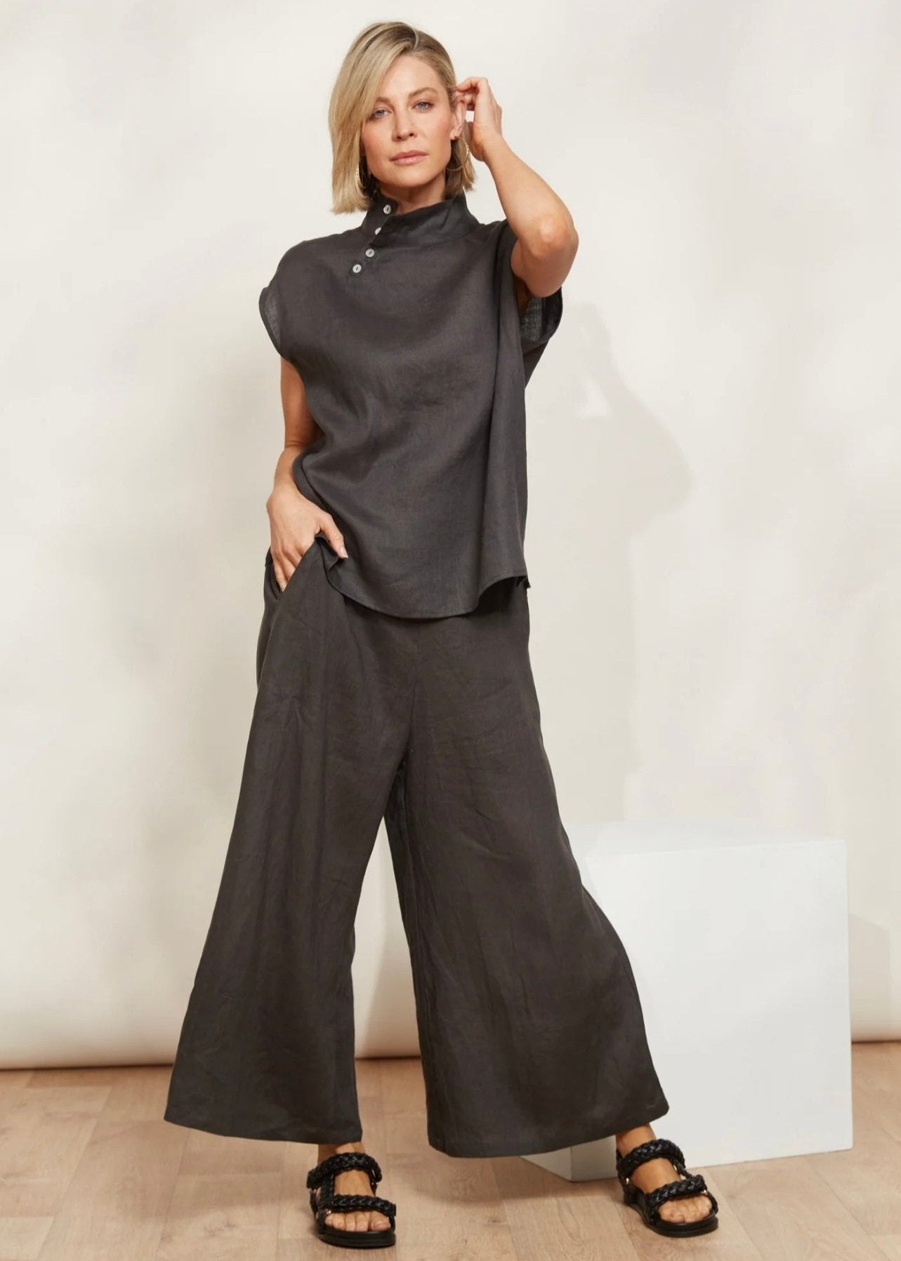 Halcyon Button Top ~ Oyster