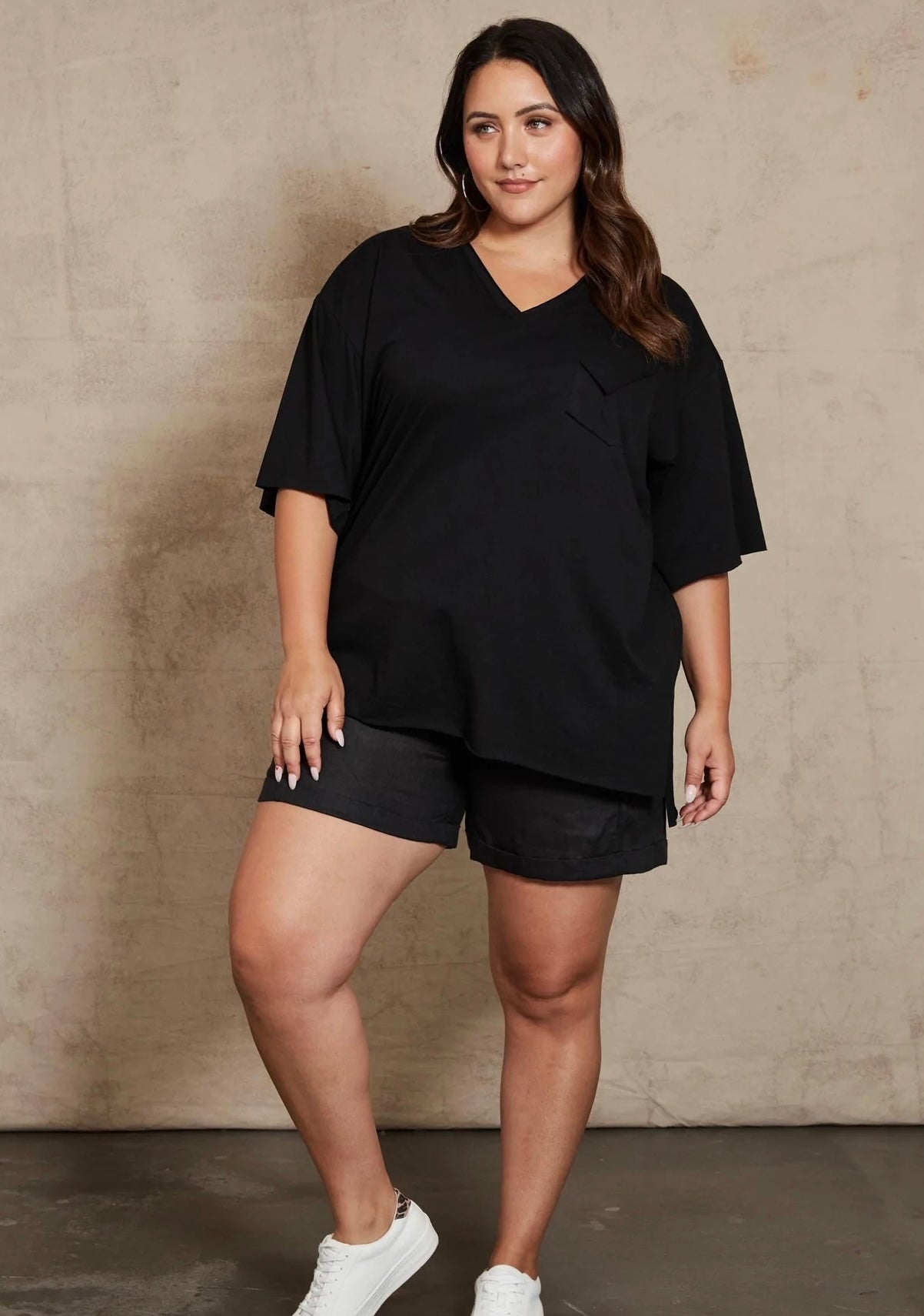 Studio Pocket T Shirt ~ Ebony